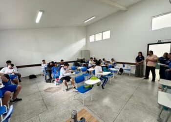Ilhabela inicia aulas do Ensino Médio Cívico-Municipal