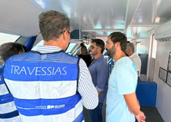 João Pedro Reale Colucci destaca entrega de lancha reformada e avanço histórico com dragagem na travessia Ilhabela–São Sebastião