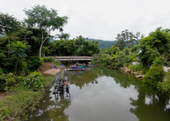 Prefeitura de Ilhabela inicia nova etapa de desassoreamento do Ribeirão Água Branca