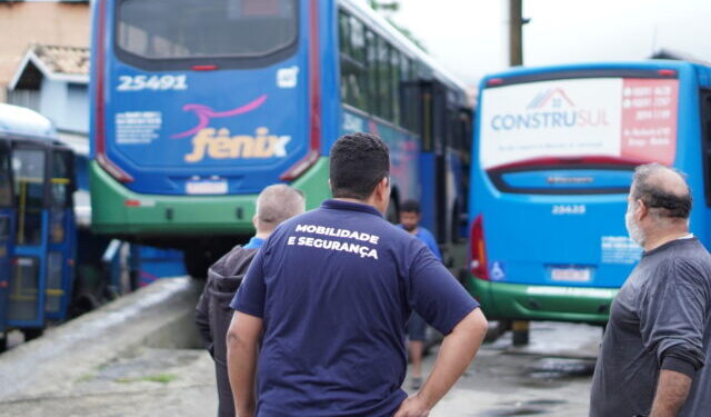 Prefeitura de Ilhabela realiza fiscalização na empresa responsável pelo transporte coletivo