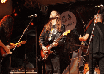 7º Festival Rock na Ilha estreia na Praia do Perequê neste fim de semana
