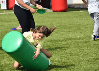 Alunos da Rede Municipal de Educação de Ilhabela participam do 1º Festival de Integração Viva Rugby de 2026