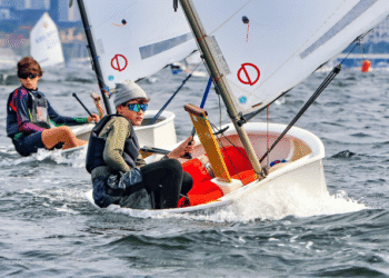 Escola de Vela de Ilhabela é representada em campeonato internacional no Canadá