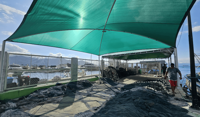 Prefeitura de Ilhabela implanta coberturas no píer dos pescadores na Praia de Santa Tereza