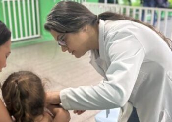 Prefeitura de Ilhabela inicia campanha “Vacinação nas Escolas 2026” nesta sexta-feira (24)