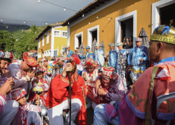 Congada de São Benedito mantém viva uma das mais tradicionais manifestações culturais de Ilhabela