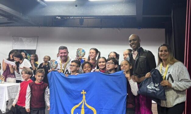Dançarinos de Ilhabela conquistam títulos em festival nacional e garantem vaga para evento internacional de dança