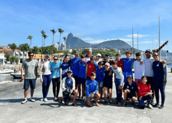 Velejador de Ilhabela fica entre os 10 melhores do Optimist na Taça Comodoro