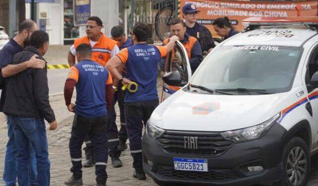Simulado da Defesa Civil testa protocolos de mobilidade e resposta a emergências em Ilhabela