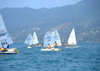 Taça Ilhabela: Escola Municipal de Vela sedia 4ª etapa do Ranking Paulista de Optimist neste fim de semana