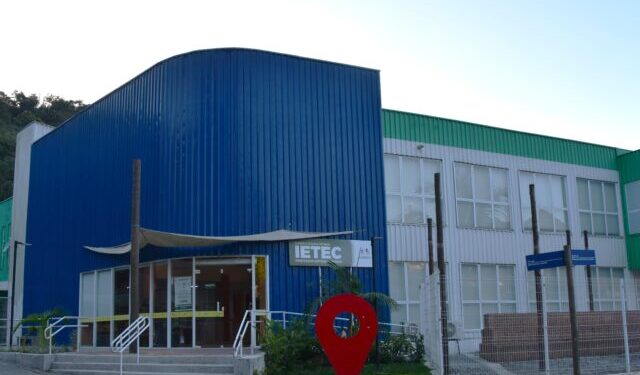 IETEC abre pré-inscrições para curso de inglês e espanhol