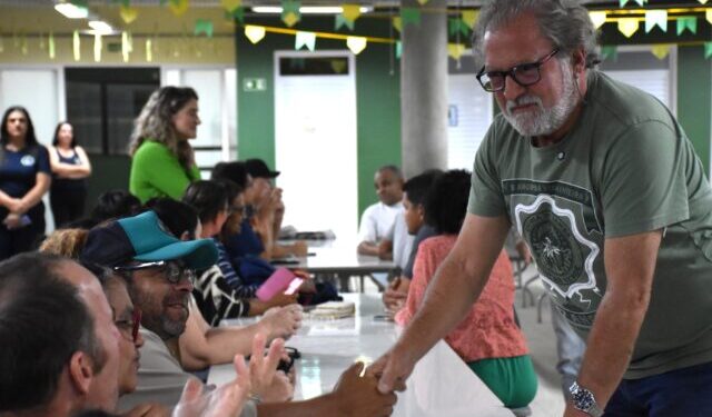 Prefeitura de Ilhabela acelera regularização fundiária com entrega de títulos e retomada do Morro dos Mineiros