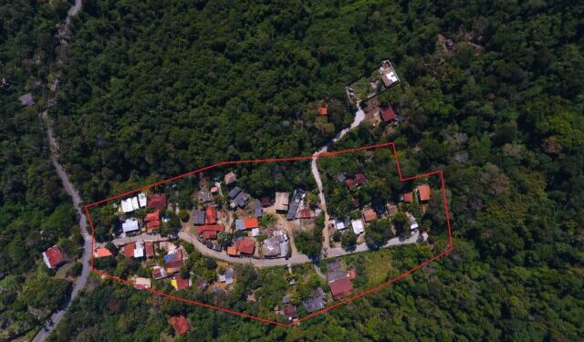 Prefeitura de Ilhabela entrega novos títulos de regularização fundiária aos moradores dos núcleos Costa Bela e Rodamonte
