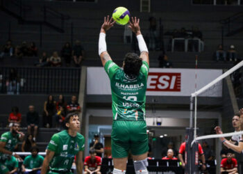 Ilhabela Milclean Vôlei estreia no Paulista com jogo equilibrado diante do Sesi Bauru