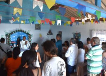 Festa da Serraria reúne comunidade tradicional em dia de fé, cultura caiçara e música em Ilhabela