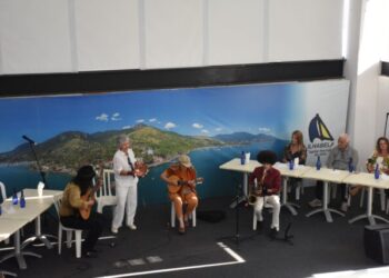 Ilhabela 60+ reúne especialistas e gestores em debate sobre envelhecimento e políticas públicas