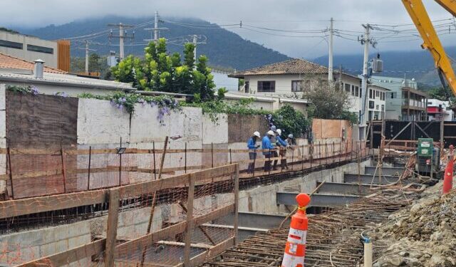 Piscinão do Perequê avança e terá capacidade para armazenar mais de 1,6 milhão de litros