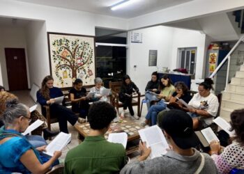 Noemi Jaffe participa de encontro com leitores nesta terça-feira (22) em Ilhabela