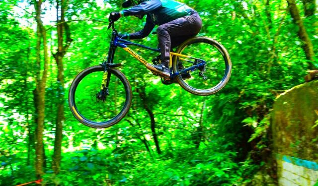 Pista do Bananal recebe Desafio Ilhabela de Downhill neste fim de semana