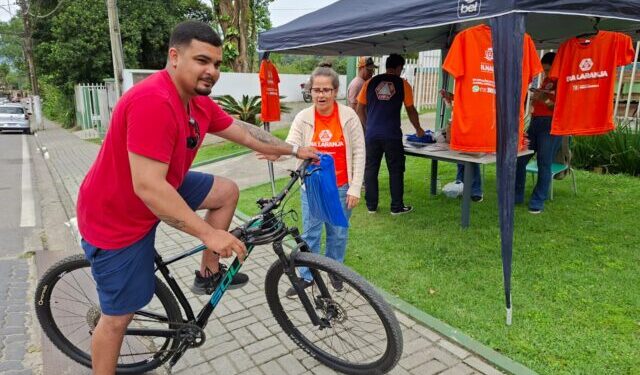 Defesa Civil de Ilhabela e secretaria de Meio Ambiente promovem nota etapa da campanha Dia Laranja