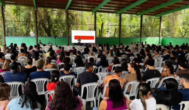 Formação em Primeiros Socorros qualifica cerca de 500 profissionais da Educação de Ilhabela