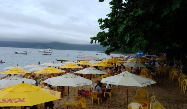 Ilhabela lança projeto para ampliar faturamento de ambulantes na temporada de verão